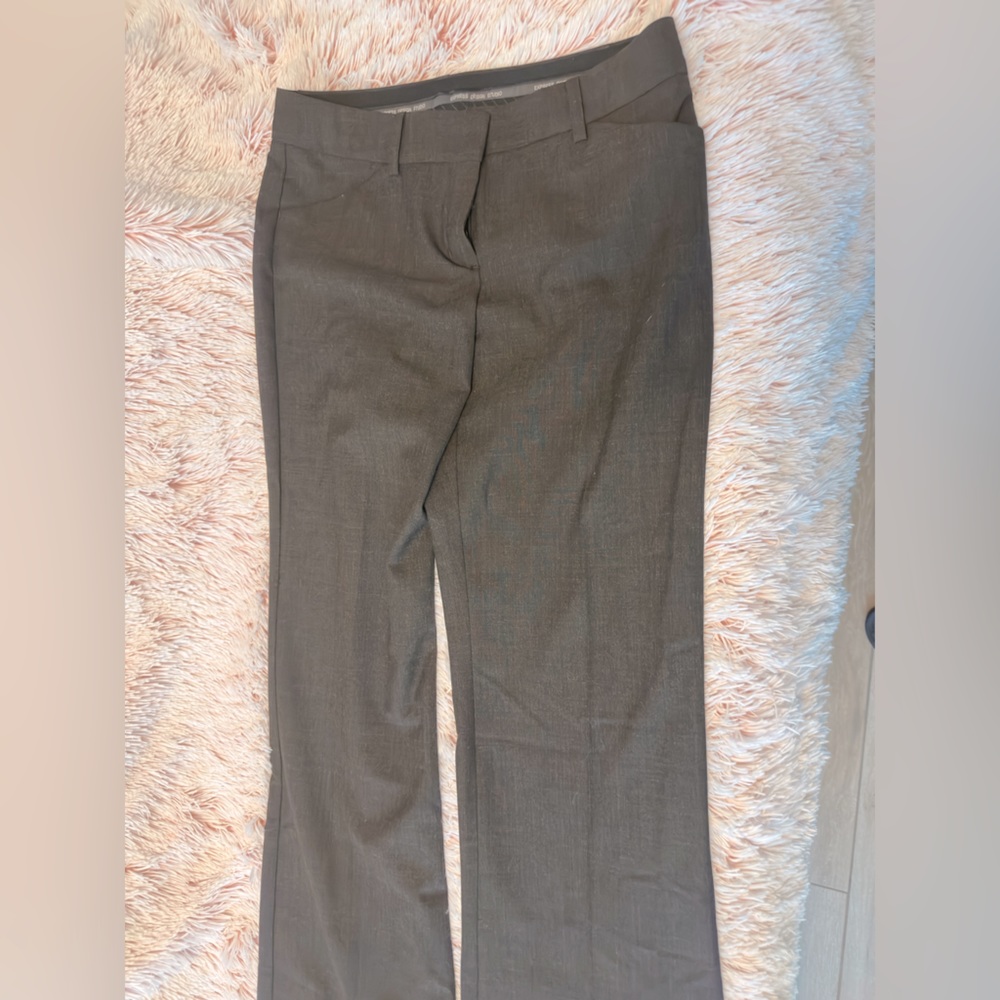 Express dress pants/trousers Size 2. Style: Editor